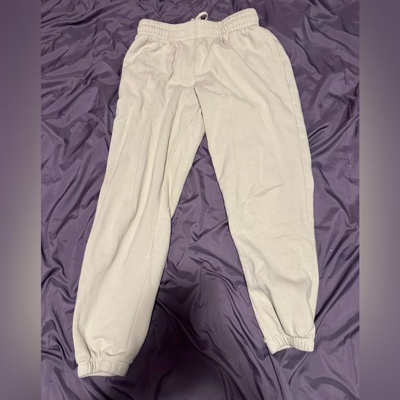 sweatpants - Picture 2 of 3